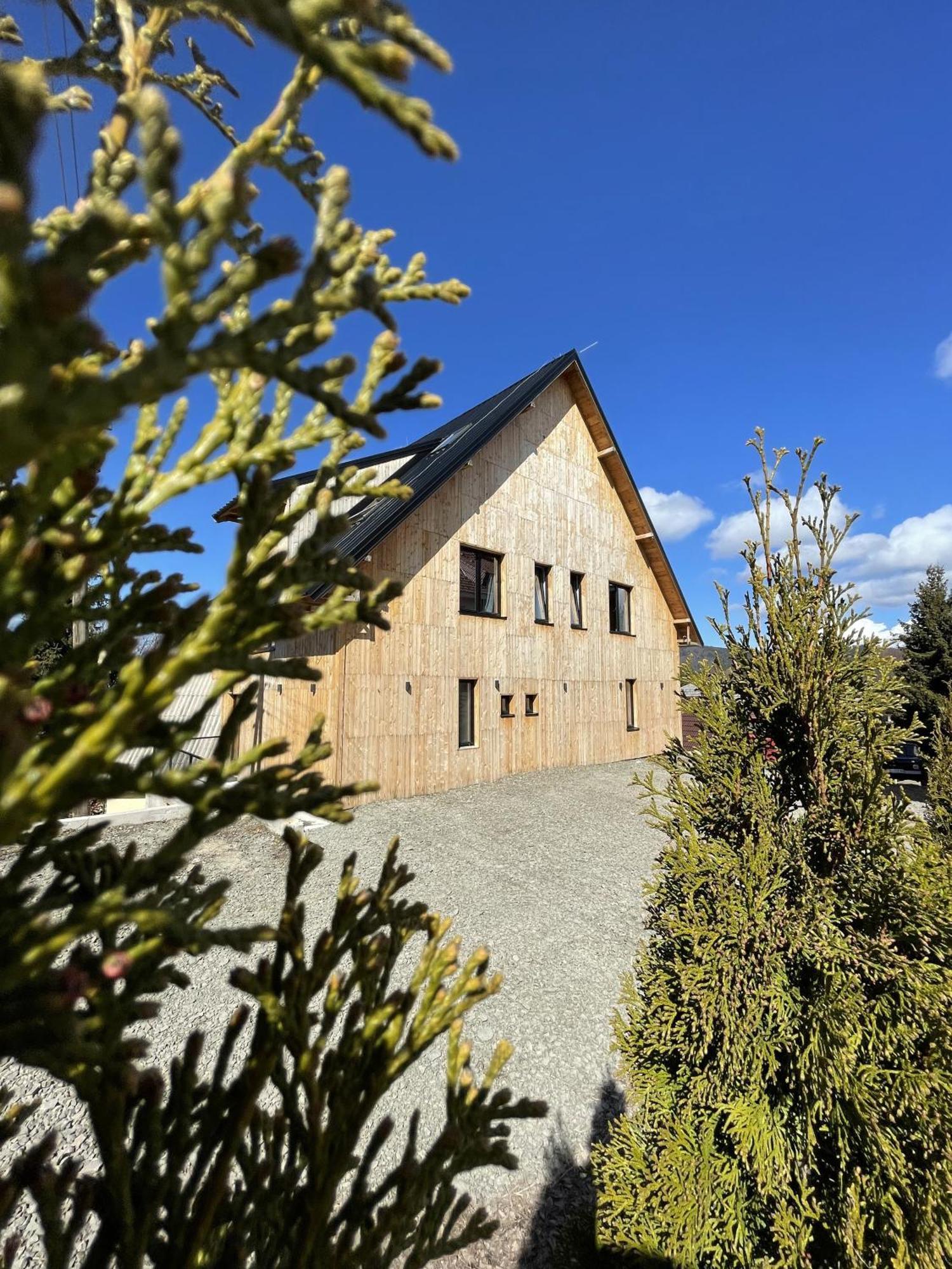Отель Montana Lisina Экстерьер фото